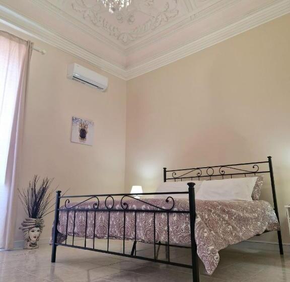 اتاق استاندارد با بالکن, Antica Dimora Barocca