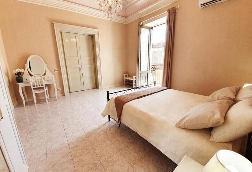 اتاق استاندارد با بالکن, Antica Dimora Barocca