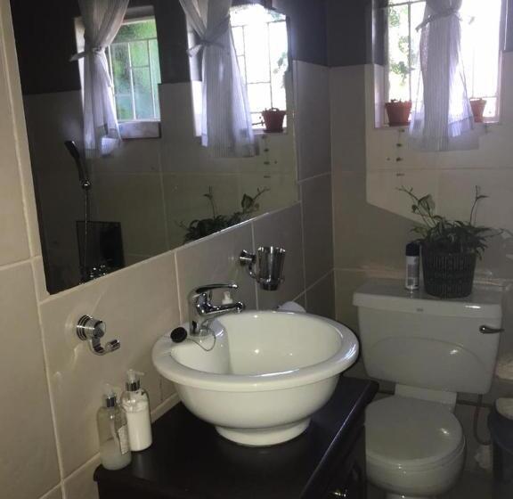 Standard room with outdoor bath, B S At Strauss