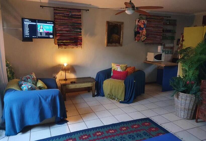 חדר סטנדרט נוף לגינה, B S At Strauss