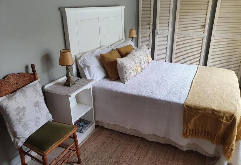 Standard room with outdoor bath, B S At Strauss