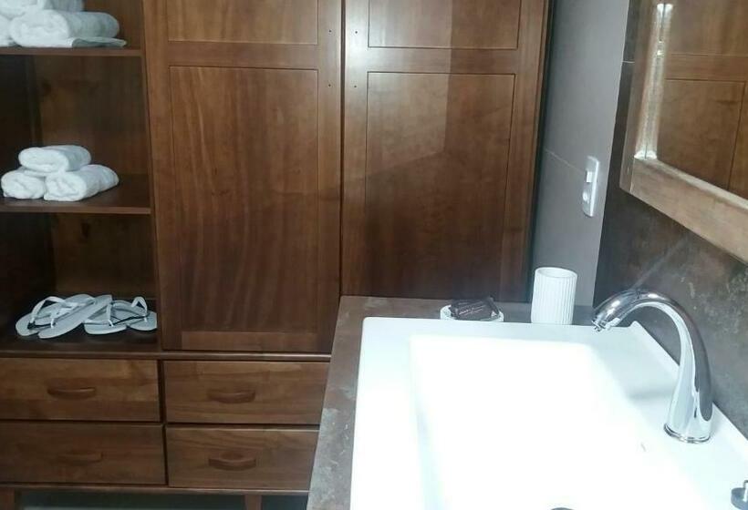 اتاق سوپریور سه تخته, Casa Da Praia