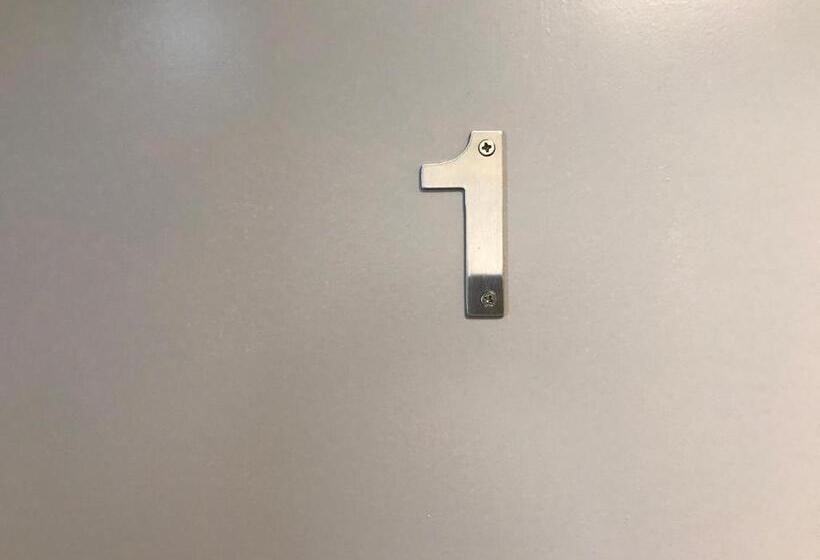 اتاق استاندارد با سرویس بهداشتی مشترک, Cozy Rooms