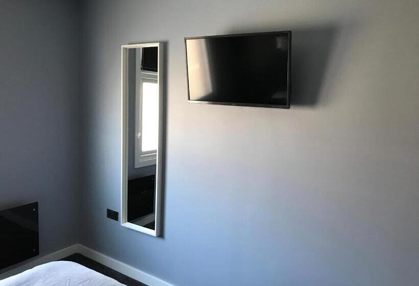 اتاق استاندارد با سرویس بهداشتی مشترک, Cozy Rooms