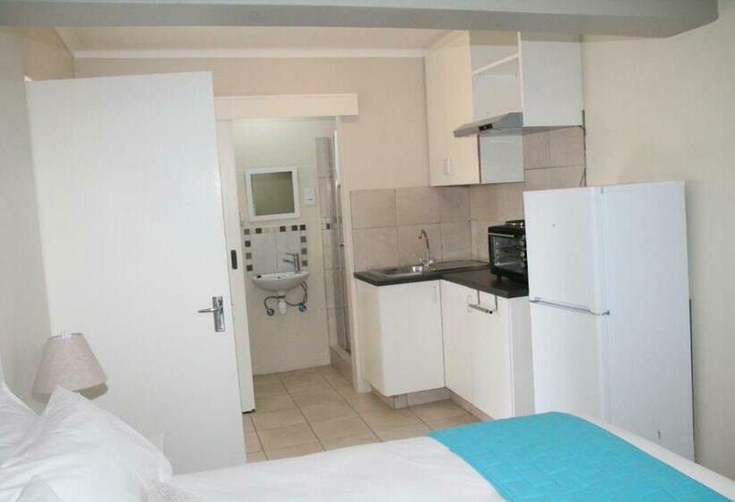 اتاق استاندارد, Kayamina Guesthouse