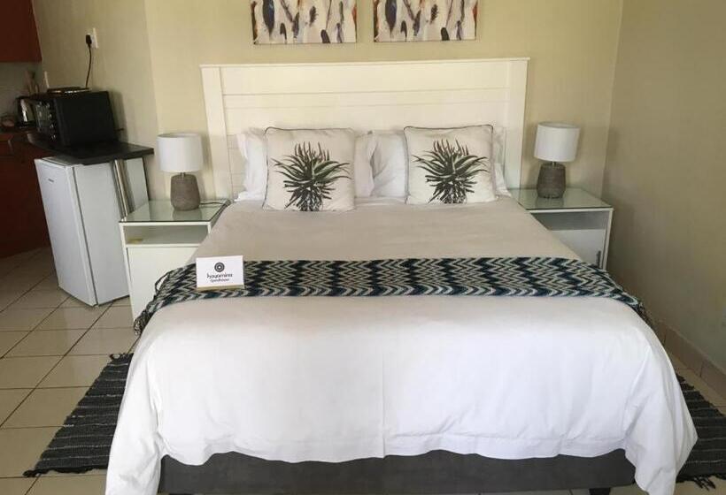 اتاق استاندارد, Kayamina Guesthouse