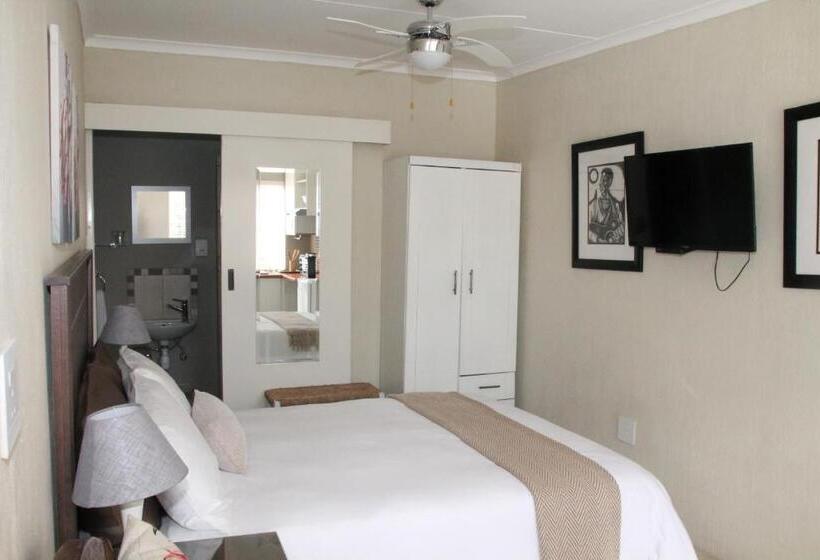 اتاق استاندارد, Kayamina Guesthouse