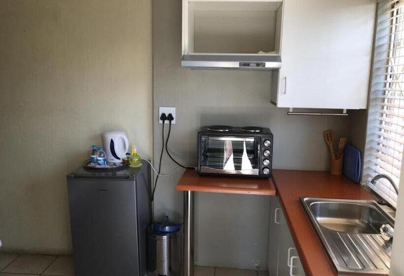 اتاق استاندارد, Kayamina Guesthouse