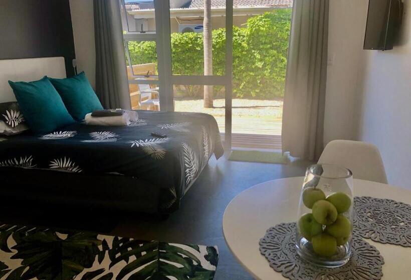 高级大房间, The Door Rsa Fifty Four