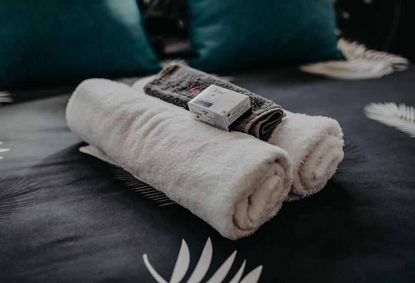 标准房带园景, The Door Rsa Fifty Four