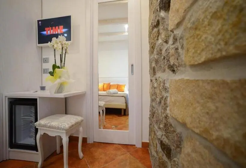 اتاق استاندارد با بالکن, B&b La Roccia Dell Elefante