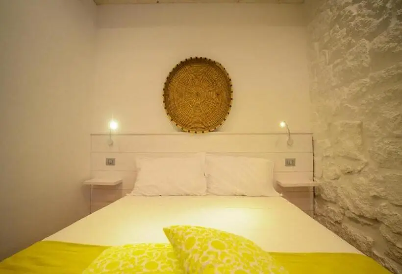 اتاق استاندارد با بالکن, B&b La Roccia Dell Elefante