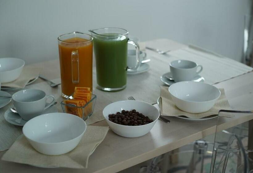 Номер Deluxe, Mandorleolio