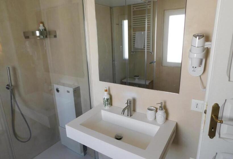 Номер Deluxe, Mandorleolio