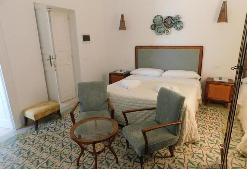 Номер Deluxe, Mandorleolio