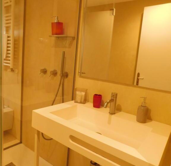 غرفة سوبيريور, Mandorleolio