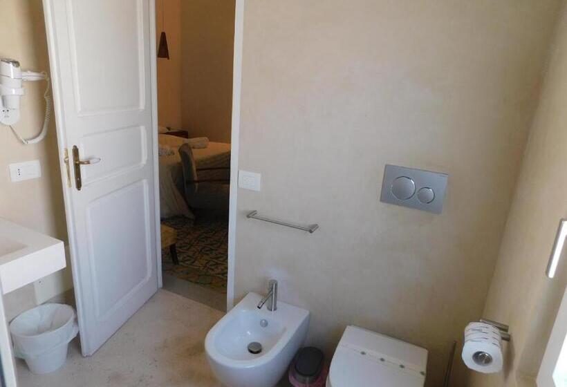 Номер Deluxe, Mandorleolio