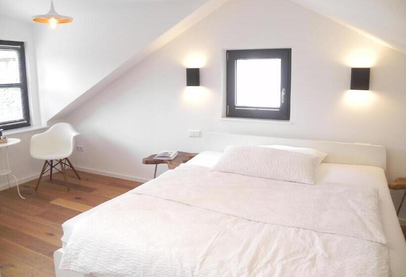 חדר סטנדרט עם מיטת קינג, Milchhaus Zimmer   Tiny House