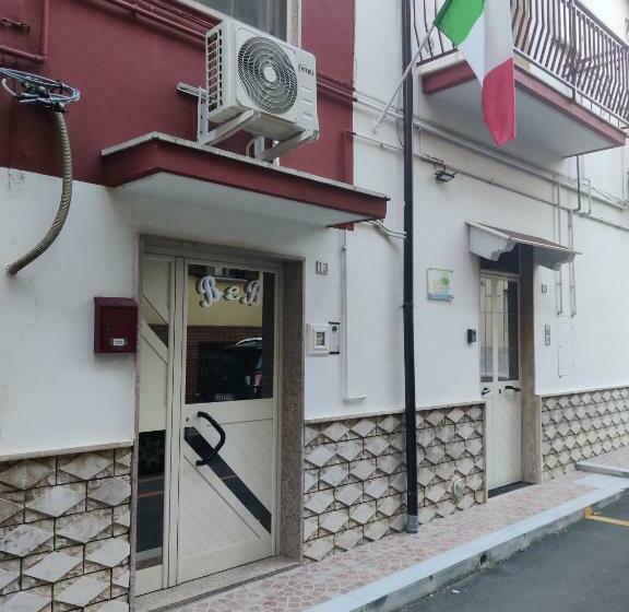 חדר סטנדרט לארבעה, B&b Planet