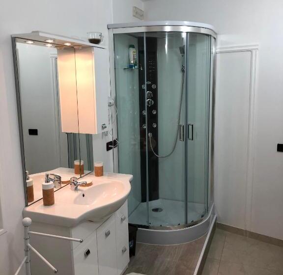 Quarto Quádruplo Estandar, B&b Planet