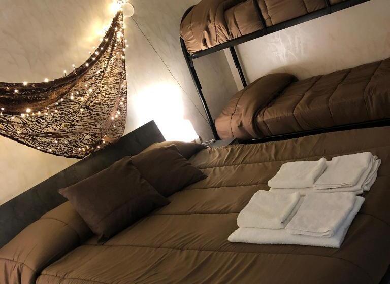 Четырехместный Номер Стандарт, B&b Planet