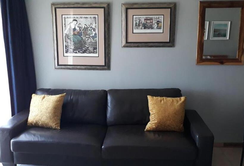 Quarto Deluxe, Little Umhlanga. Sunflower Suite
