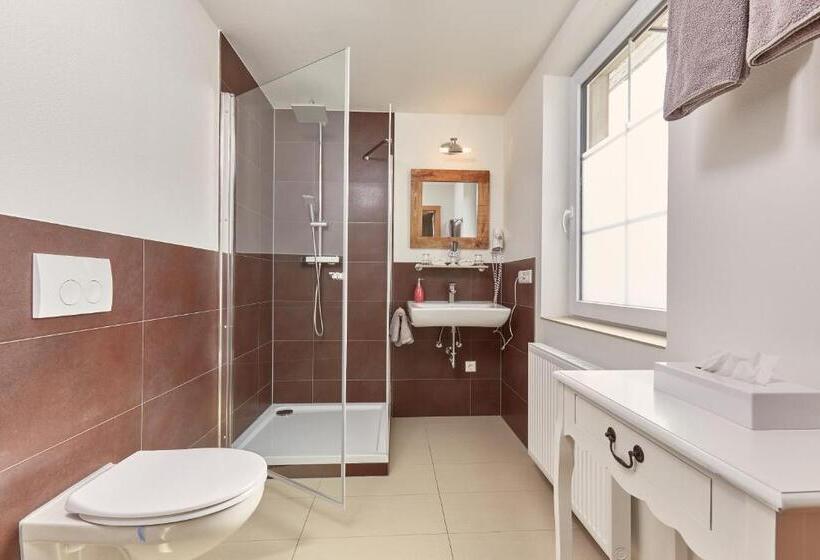 Quarto standard, Krone Lounge