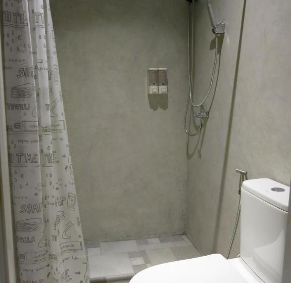 Säng i Delat Rum, Niece Hostel Phuket   Sha Extra Plus