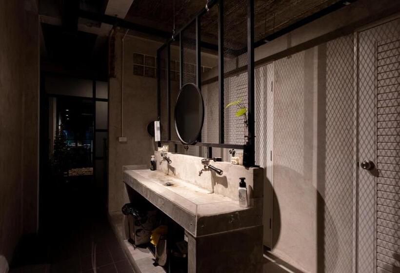 Säng i Delat Rum, Niece Hostel Phuket   Sha Extra Plus