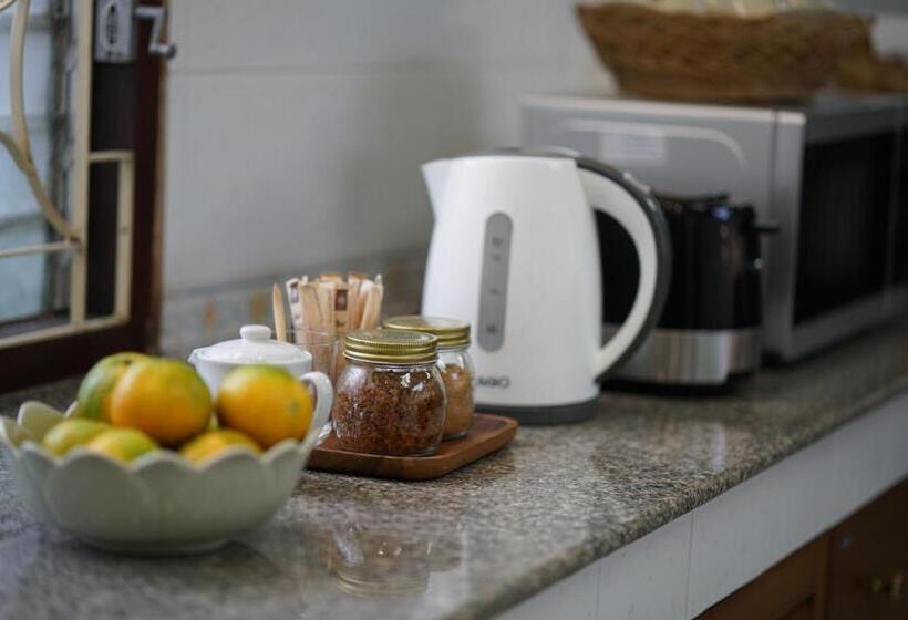 Säng i Delat Rum, Niece Hostel Phuket   Sha Extra Plus