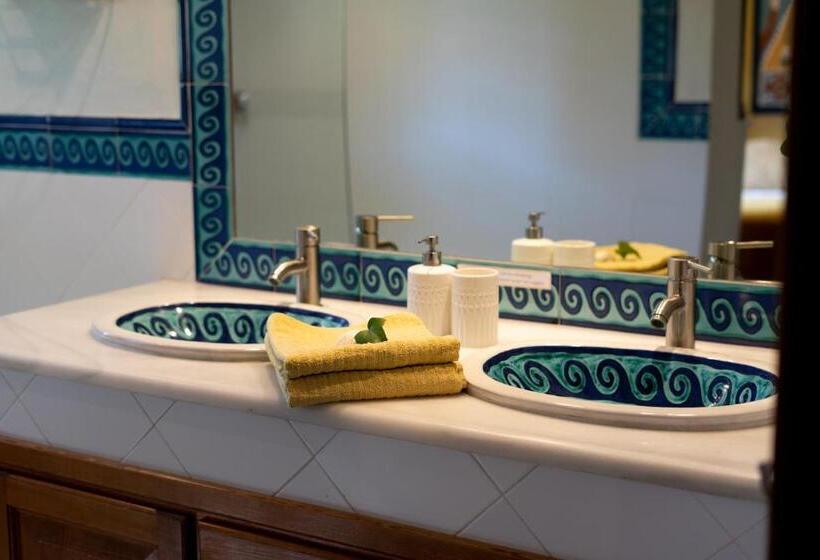 شقة غرفتين, A Natural Retreat