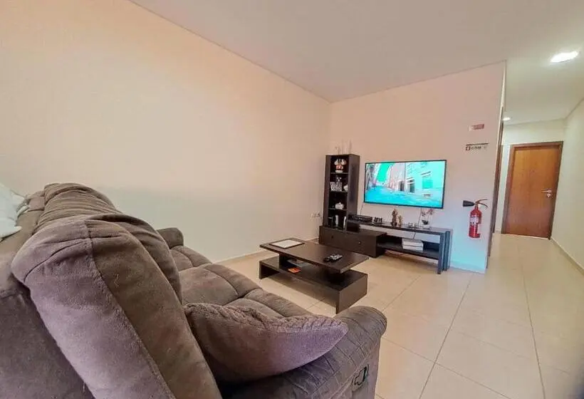 اتاق استاندارد با سرویس بهداشتی مشترک, Private Room At Fatima S
