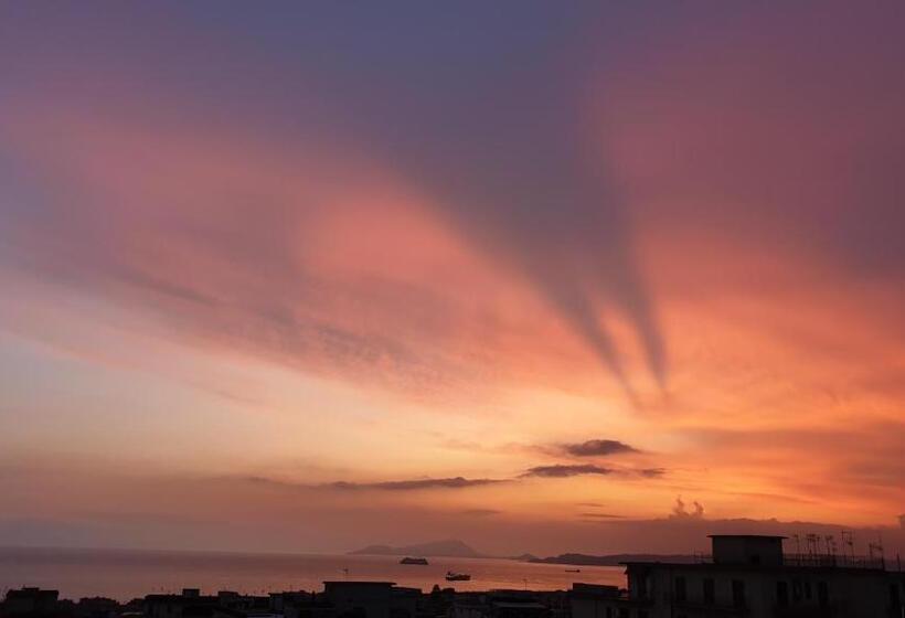 Номер Deluxe Вид на Море с Балконом, Casa Angelina