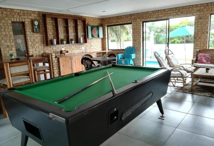 스탠다드 발코니 룸 바다 전망, Rockview Guest House