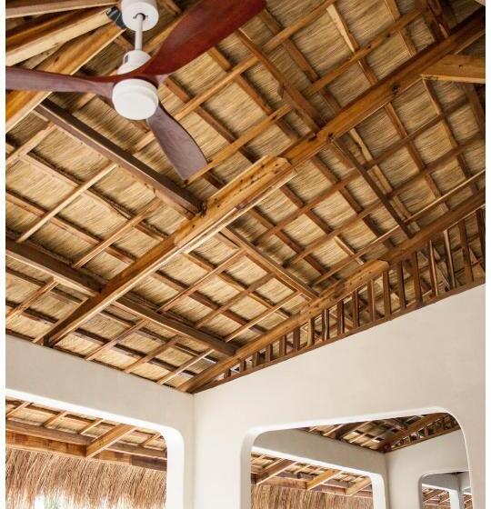 اتاق لوکس با بالکن, Parrots Boutique Resort