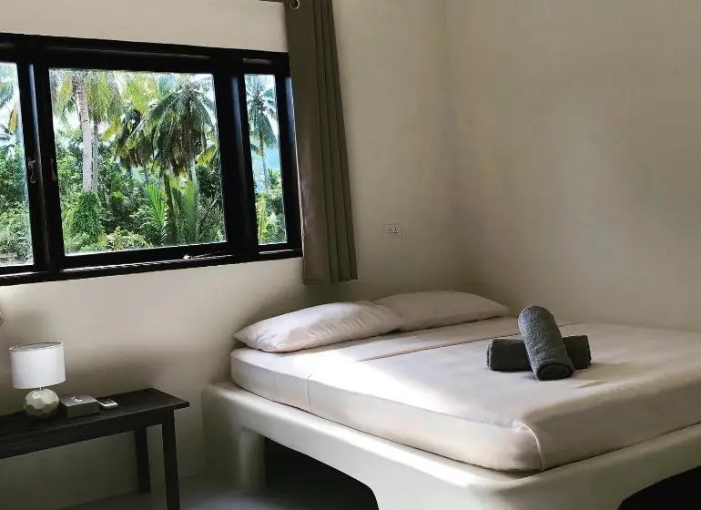 バルコニー付きデラックスルーム, Parrots Boutique Resort