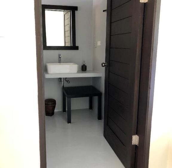 اتاق استاندارد با بالکن, Parrots Boutique Resort