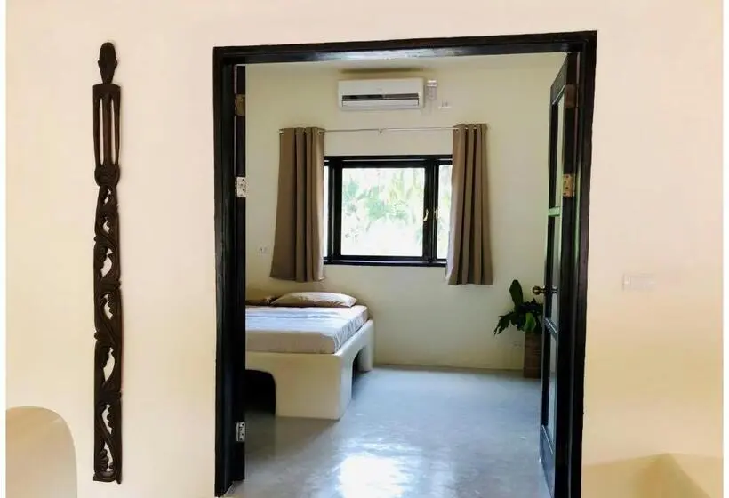 デラックススタジオ, Parrots Boutique Resort