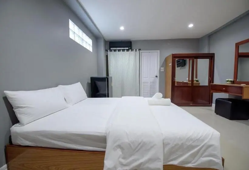 اتاق استاندارد, The New Residence Buriram