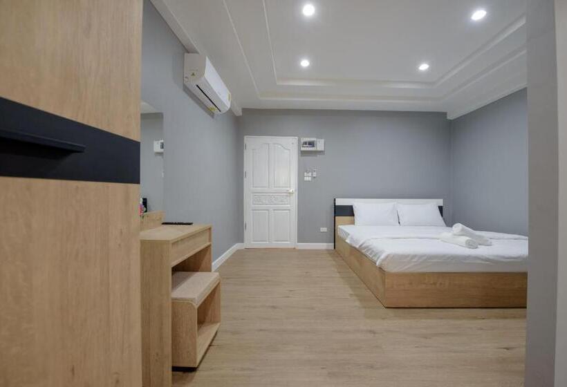 اتاق استاندارد با تخت بزرگ, The New Residence Buriram