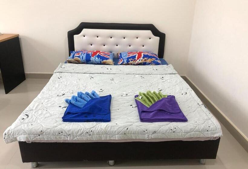 اتاق استاندارد با سرویس بهداشتی مشترک, Boom Inn