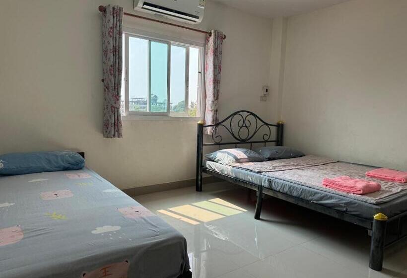 חדר סטנדרט חדר אמבטיה משותף, Boom Inn