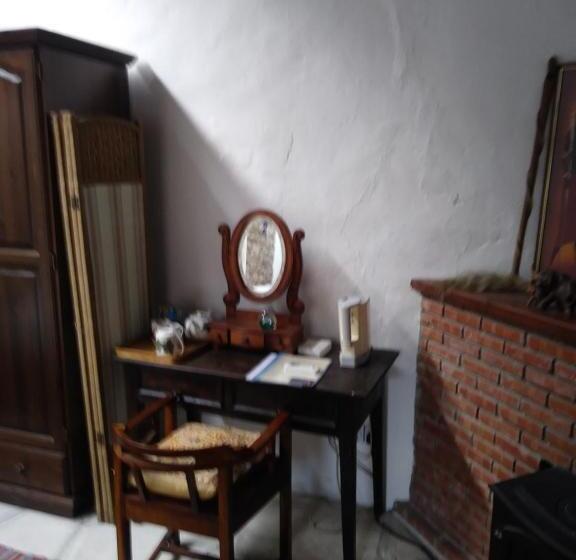 스탠다드 룸 킹사이즈 침대, The Spidaki