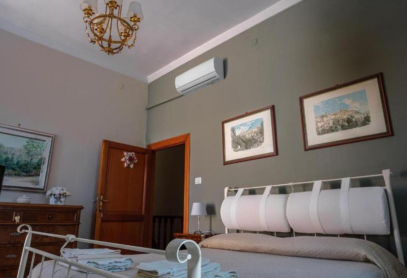 Номер Стандарт с Балконом, A Casa Di Giusy B&b
