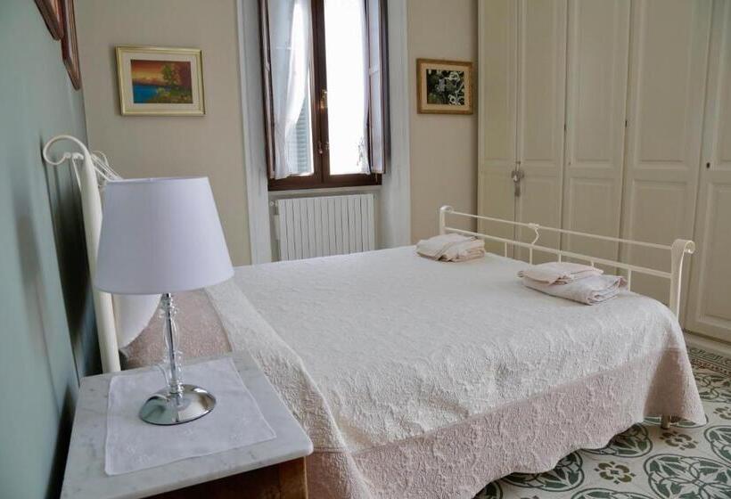 标准间带阳台, A Casa Di Giusy B&b