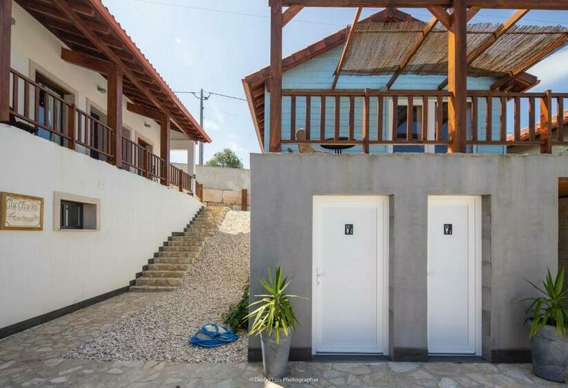 بنجلو قياسى, The Olive Hill Guesthouse