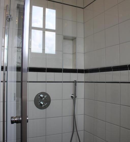 غرفة قياسية, Villa 1909