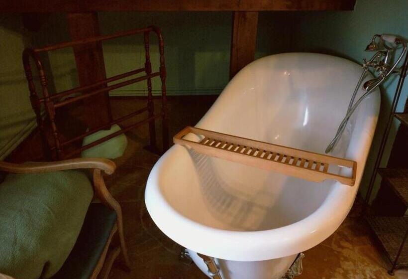 Номер Стандарт, Las Casas De Isu