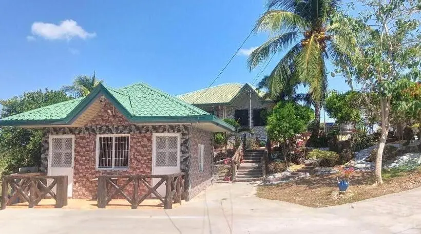 バルコニー付きスタンダードステューディオ, Michaels Homestay   Farm Villa Nr Patar Beach & Bolinao Falls