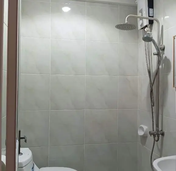 バルコニー付きスタンダードステューディオ, Michaels Homestay   Farm Villa Nr Patar Beach & Bolinao Falls